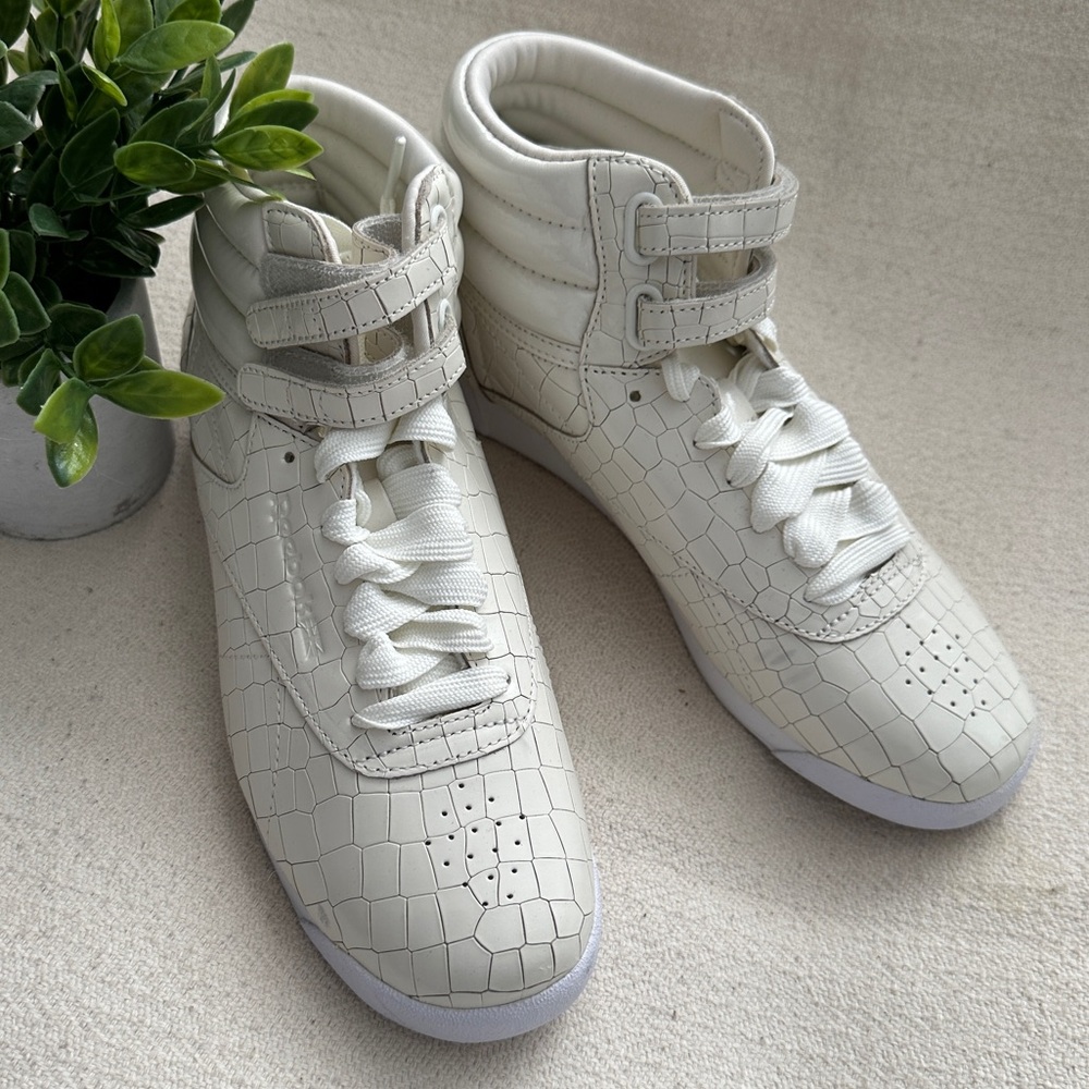 Reebok - Freestyle Sneakers as seen on Gigi Hadid - Picture 3 of 11